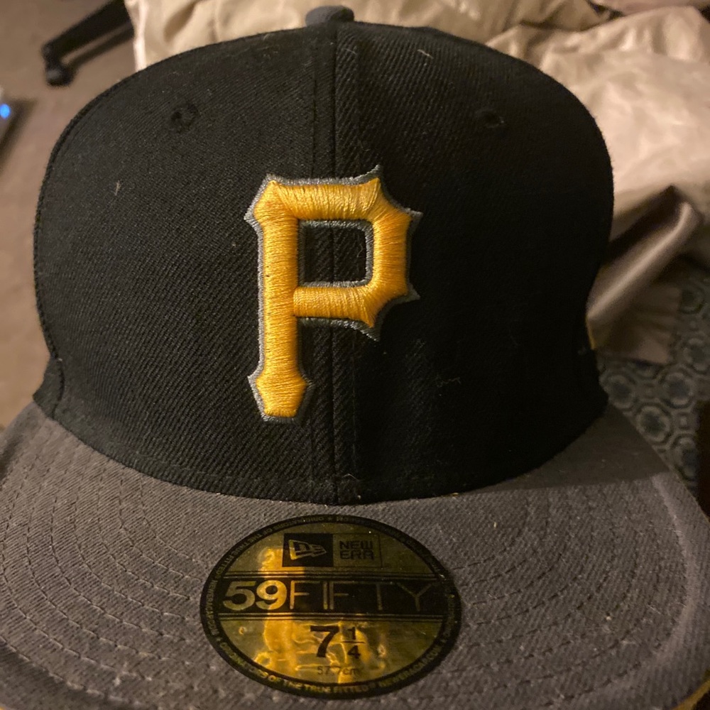 Pittsburg pirates fitted hat